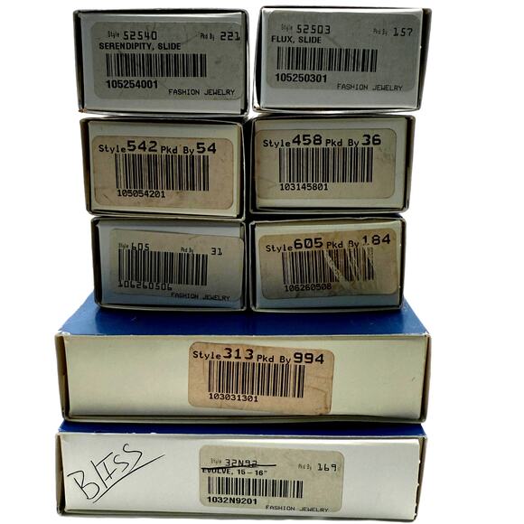 Lot 8 Lia Sophia Empty Jewelry Boxes with Foam - Blue with White Lettering - Picture 3 of 9